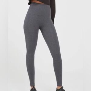 SPANX Look at Me Now Seamless Leggings ‼️NEW LOW PRICE‼️